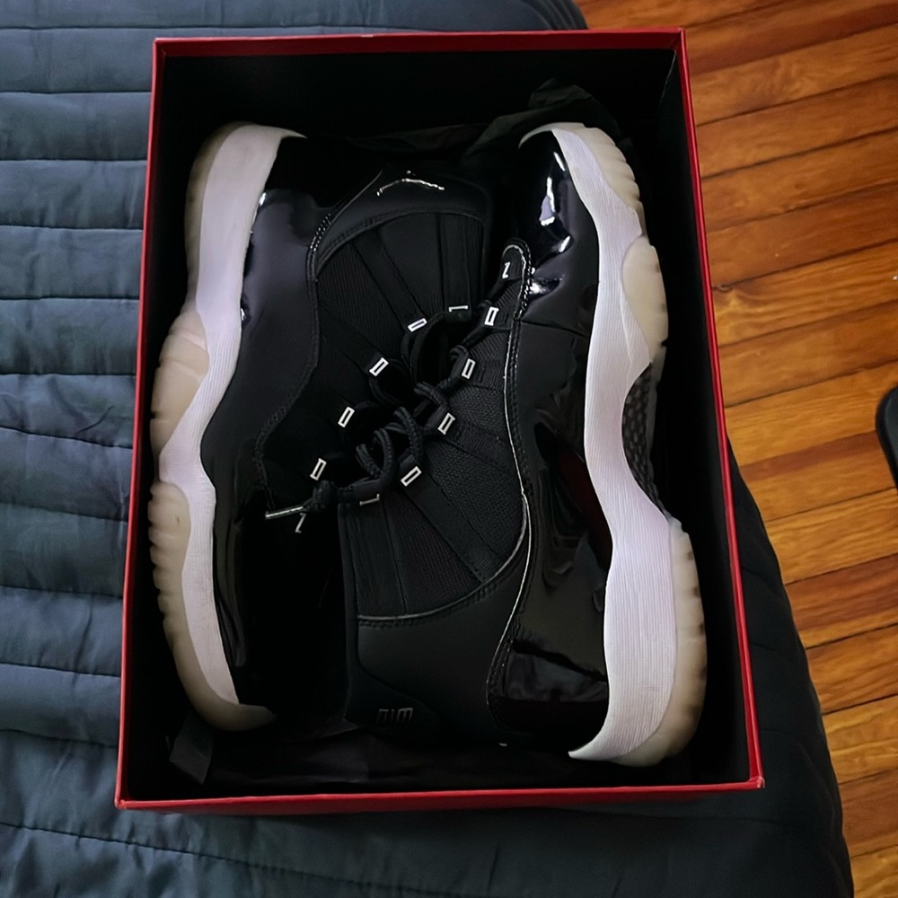 Jordan 11 retros jubilee 25th anniversary